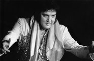 Elvis egyik utolsó koncertjén 1977. június 20-án (kép forrása: liveabout.com)