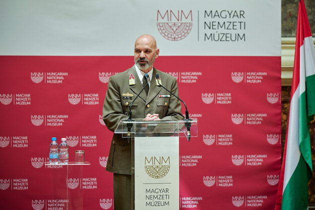 Töll László, a HM Hadtörténeti Intézet és Múzeum parancsnoka