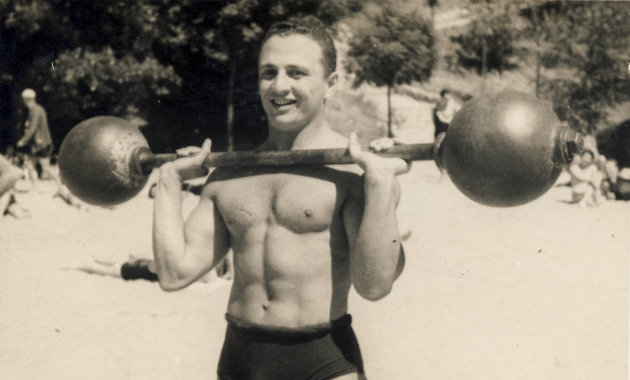 Alfonzó 1935-ben